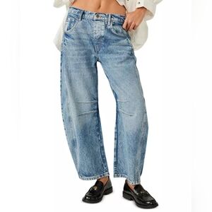 WE THE FREE PEOPLE GOOD LUCK MID RISE BARREL JEANS